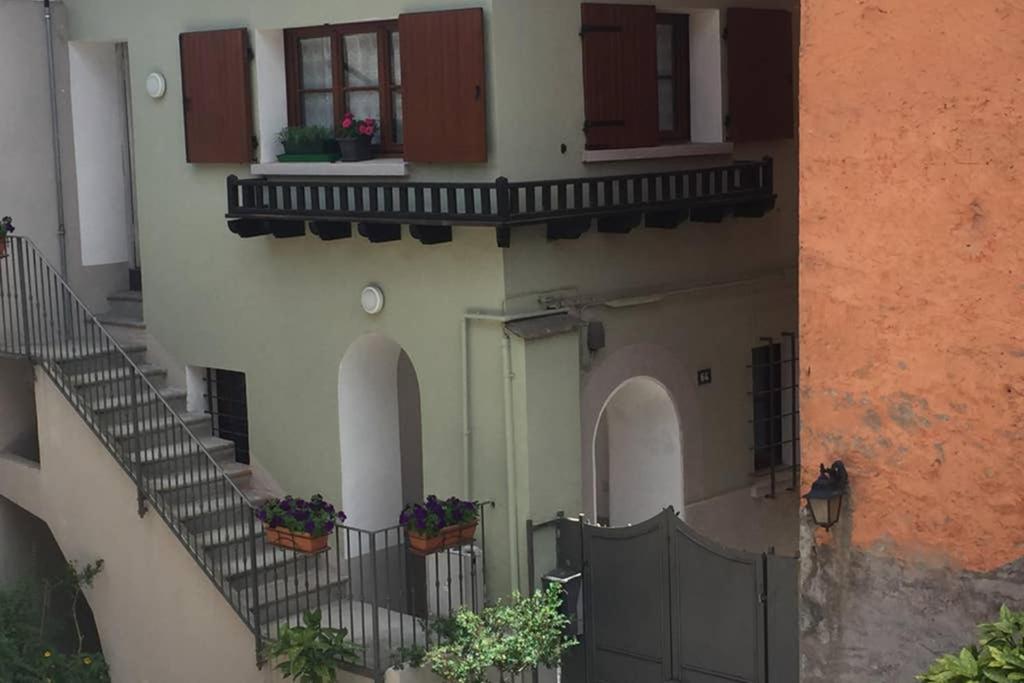 Appartamento Aubert 64 Aosta Esterno foto
